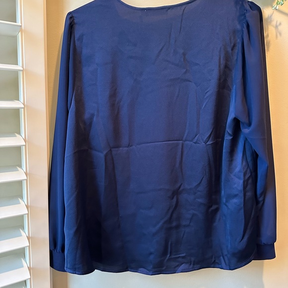 LUSH Blouse NWT - Picture 9 of 9